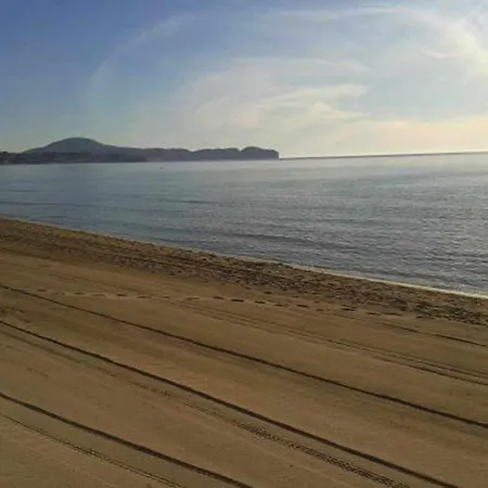 Primera Linea Playa Piscina Parking Wifivistas Appartement